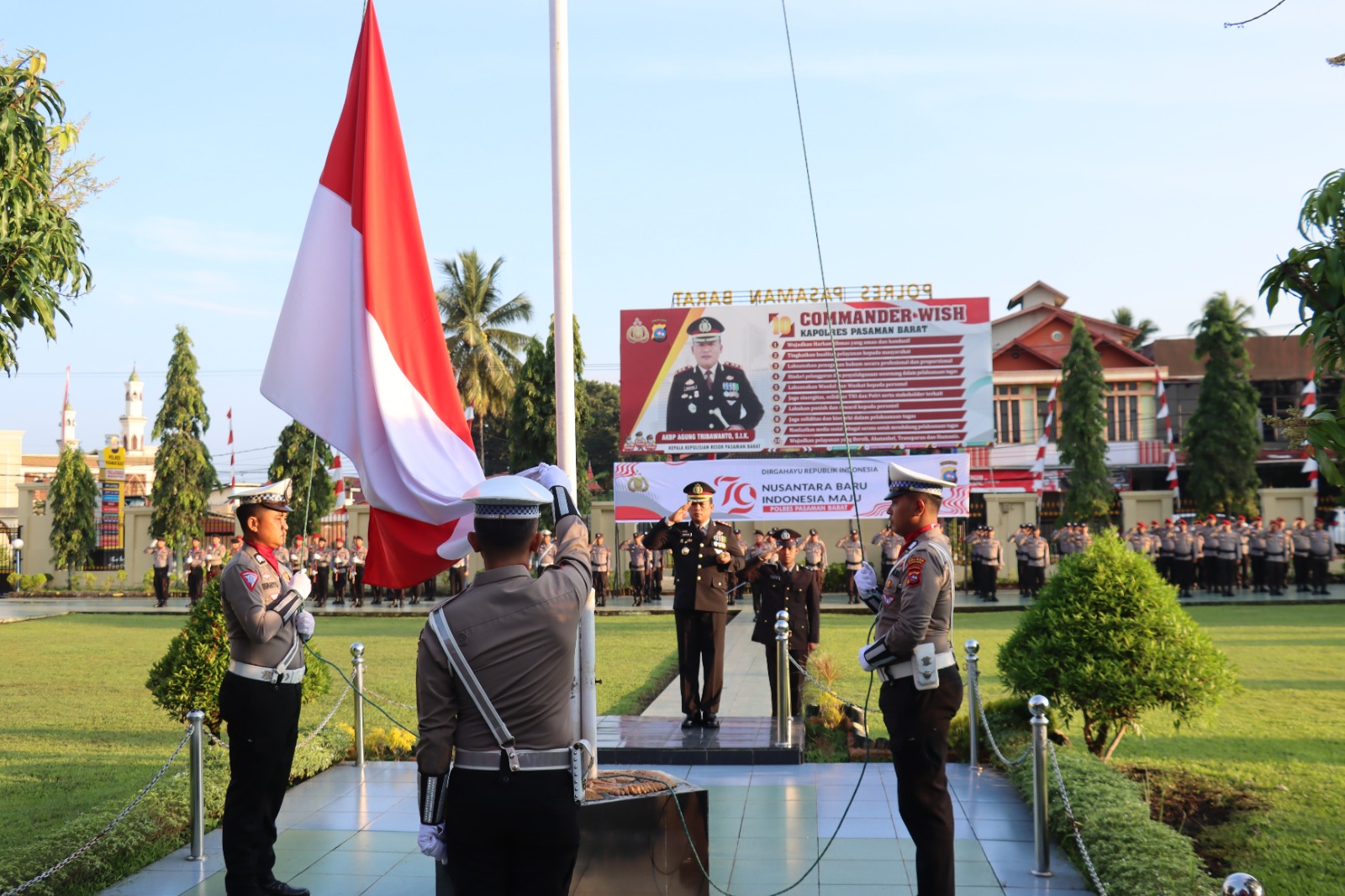 Polres Pasaman Barat Gelar Upacara Peringatan HUT Kemerdekaan Republik Indonesia ke-79 Tahun 2024