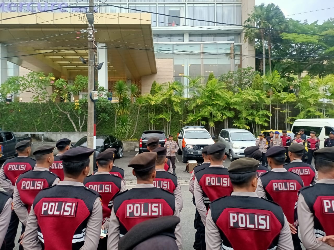 Polda Sumbar Amankan Debat Publik Pertama Pasangan Calon Gubernur dan Wakil Gubernur Sumbar