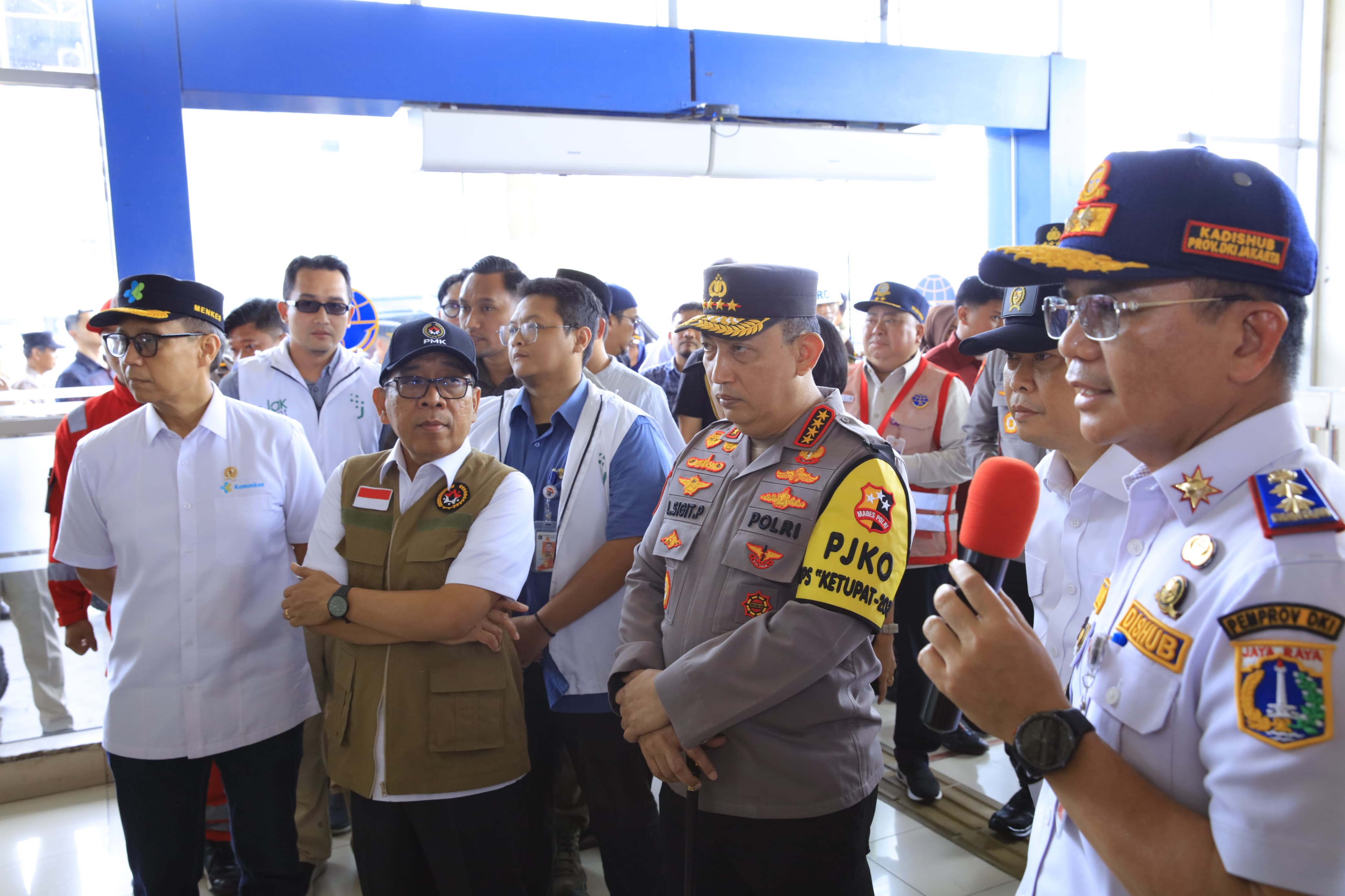 Tinjau Terminal Pulo Gebang, Kapolri Perintahkan Petugas Persiapkan Skema Rekayasa Lalu Lintas
